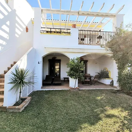 Townhouse Close To Town And Sitio de Calahonda