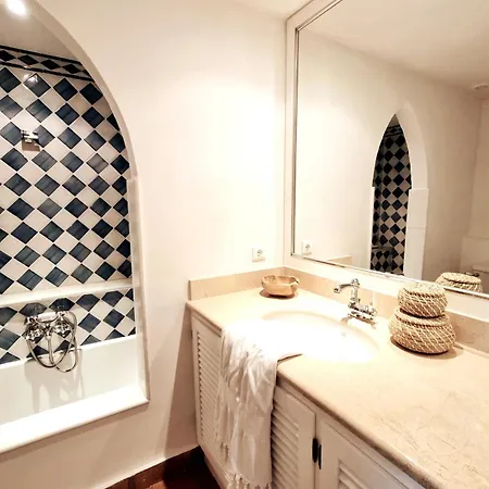 Holiday home Townhouse Close To Town And