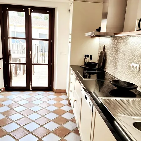 Holiday home Townhouse Close To Town And *